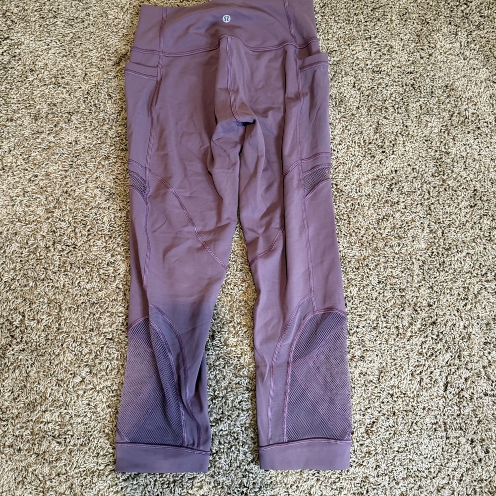 Lululemon Forget The Sweat Crop *21"
Smoked Mulberry - Picture 7 of 8